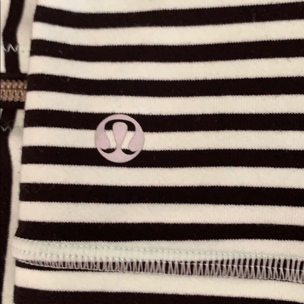 Lululemon jacket - Picture 5 of 6